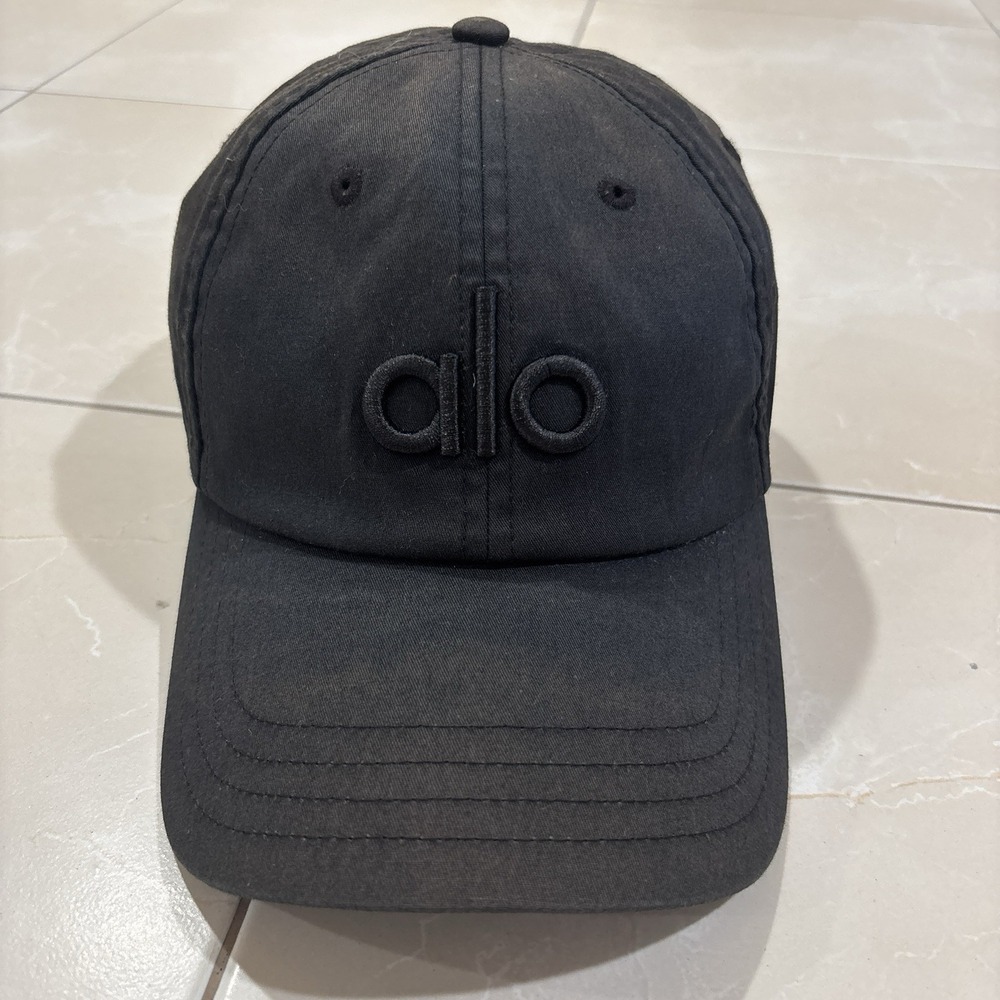 Alo Yoga Off Duty Hat Unisex Black Faded Workout Gym Gear OS Fits All Baseball